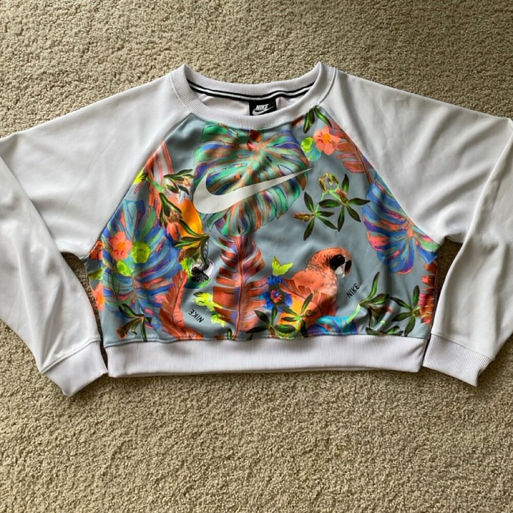 Nike Women's Large Floral Multi-Color Cropped Sweatshirt - NWOT